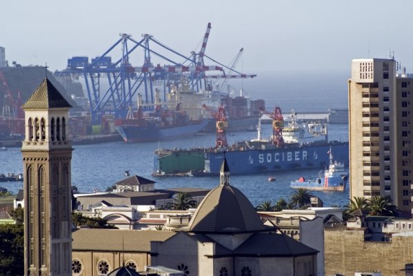 Enjoy Santiago and Valparaíso