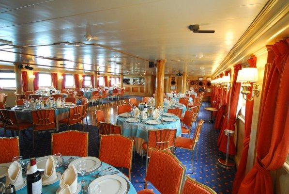 Kaweskar Explorers Route Cruise: Skorpios III Kaweskar Explorers Route Cruise: Skorpios III