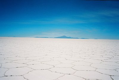 Discover the Stunning Uyuni Salt Flat Discover the Stunning Uyuni Salt Flat