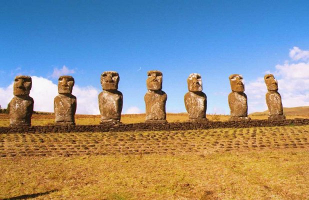 Discover the mystical Easter Island Discover the mystical Easter Island