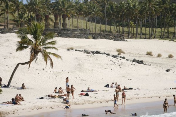 Discover the mystical Easter Island Discover the mystical Easter Island